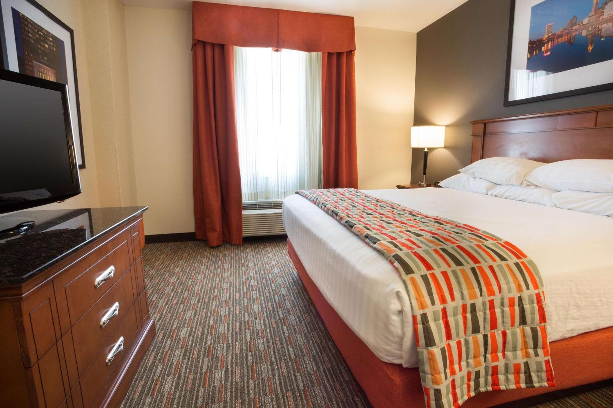 Drury Inn & Suites Columbus Гров Сити Экстерьер фото