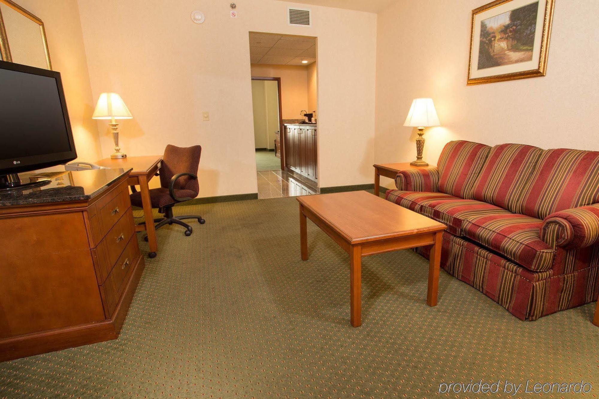 Drury Inn & Suites Columbus Гров Сити Экстерьер фото